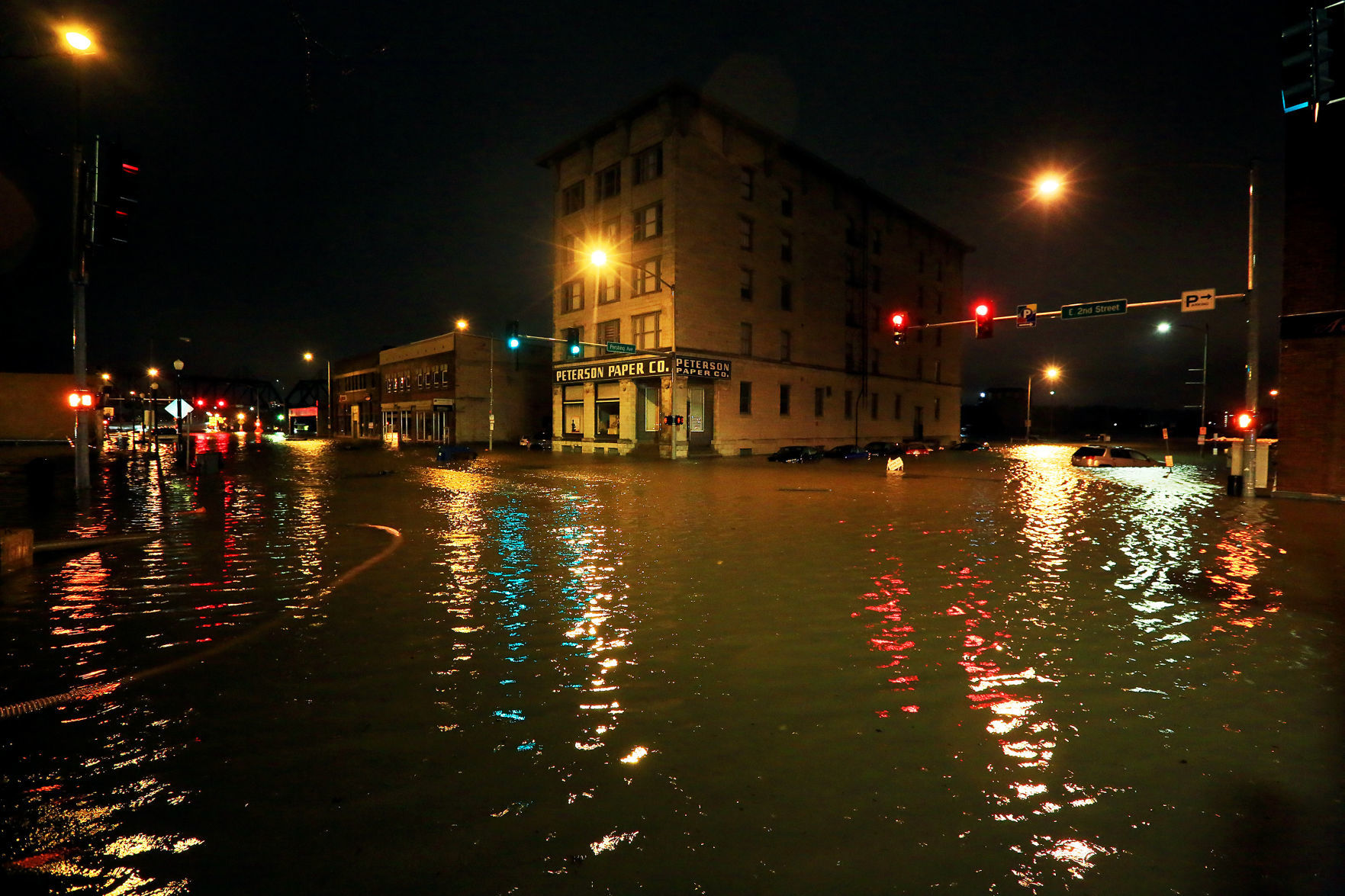 043019-night-flood-003